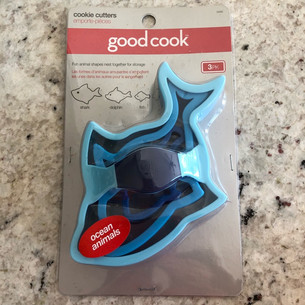 Ocean animals cookie cutters -NWT